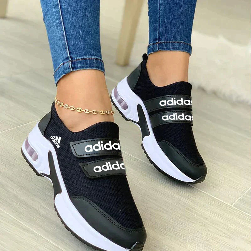 Tênis Feminino Ortopédico Adidas 2025